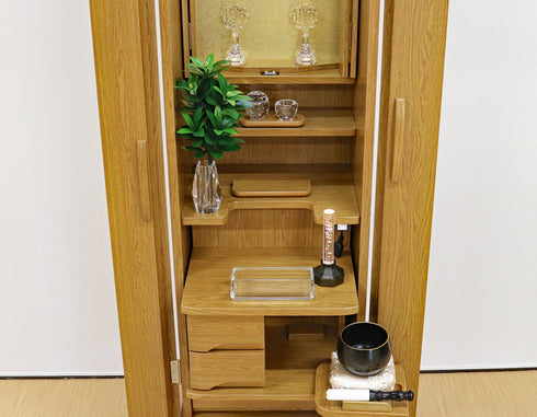 Soka Gakkai Furniture-style Buddhist Altar "Collect" Manually-operated cabinet door Available in 2 colors